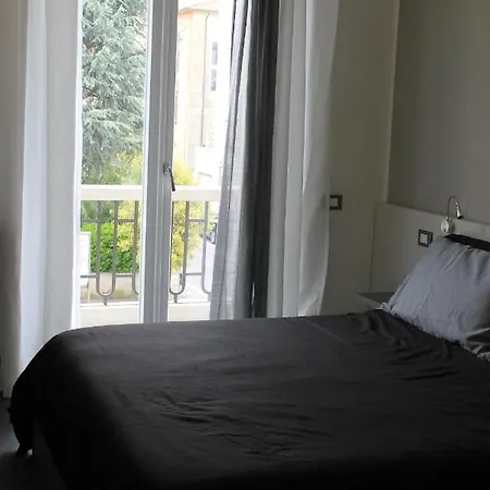 Casa Mirko - Con Stazione Ricarica Auto Elettriche Parcheggio Privato Auto Moto Biciclette 아레초