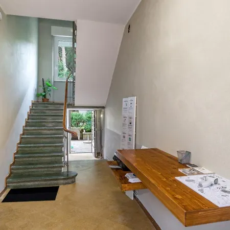 Bed & Breakfast Casa Mirko - Con Stazione Ricarica Auto Elettriche Parcheggio Privato Auto Moto Biciclette Arezzo