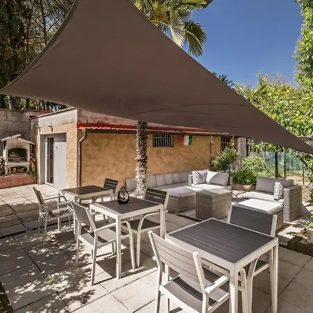 Casa Mirko - Con Stazione Ricarica Auto Elettriche Parcheggio Privato Auto Moto Biciclette Arezzo