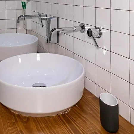 Casa Mirko - Con Stazione Ricarica Auto Elettriche Parcheggio Privato Auto Moto Biciclette 4* Arezzo