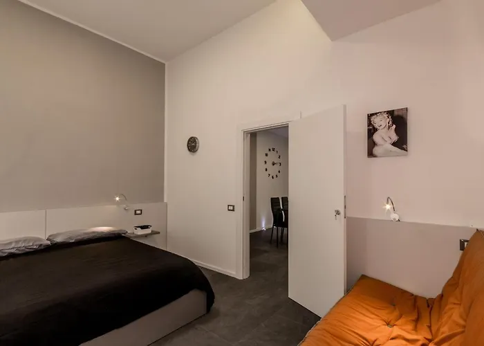 Casa Mirko - Con Stazione Ricarica Auto Elettriche Parcheggio Privato Auto Moto Biciclette Bed and breakfast