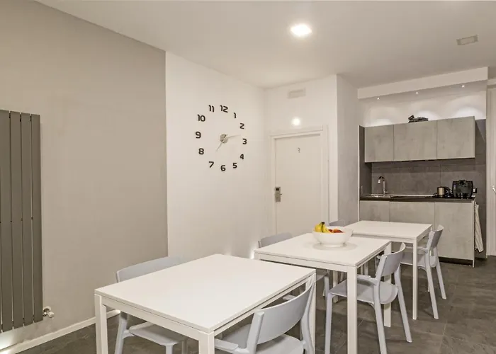 Casa Mirko - Con Stazione Ricarica Auto Elettriche Parcheggio Privato Auto Moto Biciclette Bed and breakfast 4*