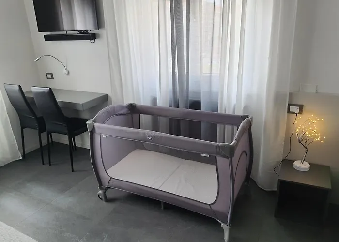 Casa Mirko - Con Stazione Ricarica Auto Elettriche Parcheggio Privato Auto Moto Biciclette 4* Arezzo